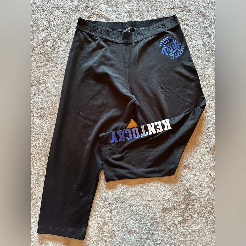 VS PINK University of Kentucky Crop Leggings